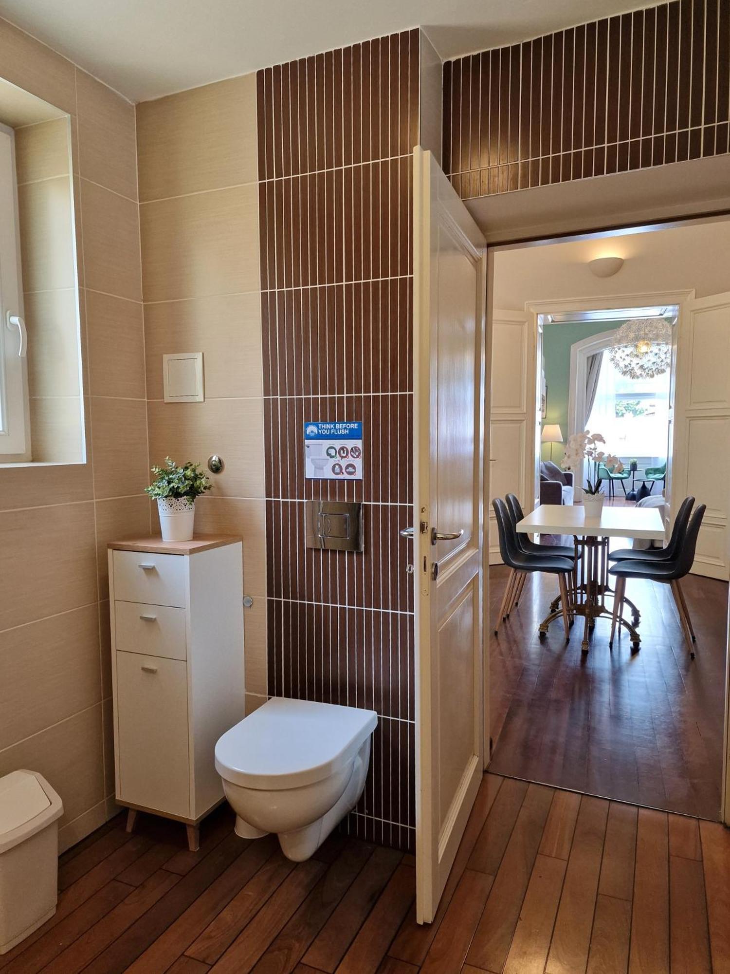 Apartment Exclusive View Cvjetni Trg Zagabria Esterno foto
